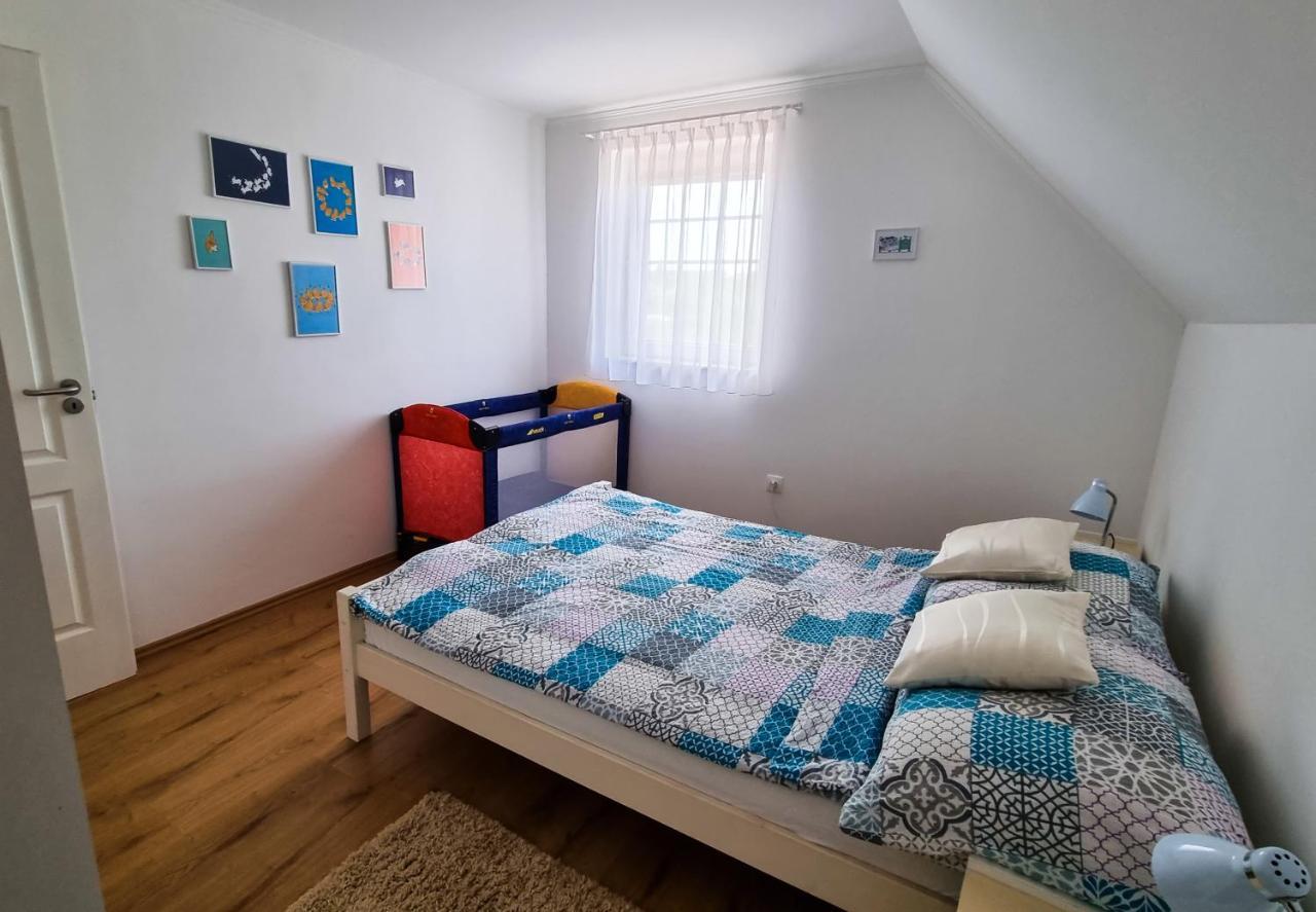 White Apartment Keszthely Extérieur photo